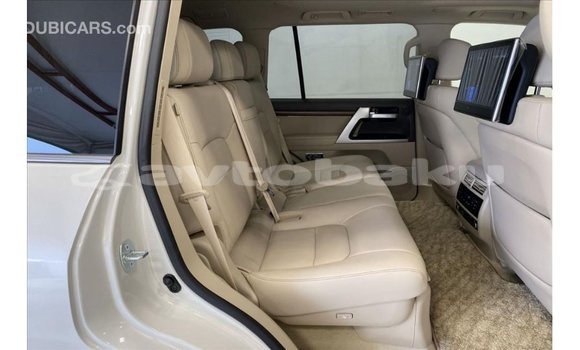 Buy Import Toyota Land Cruiser White Car in Import - Dubai in Abseron Buy Import Toyota Land Cruiser White Car in Import - Dubai in Abseron
