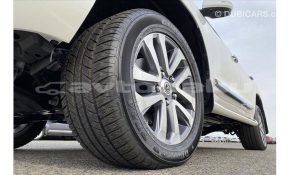 Buy Import Toyota Land Cruiser White Car in Import - Dubai in Abseron Buy Import Toyota Land Cruiser White Car in Import - Dubai in Abseron