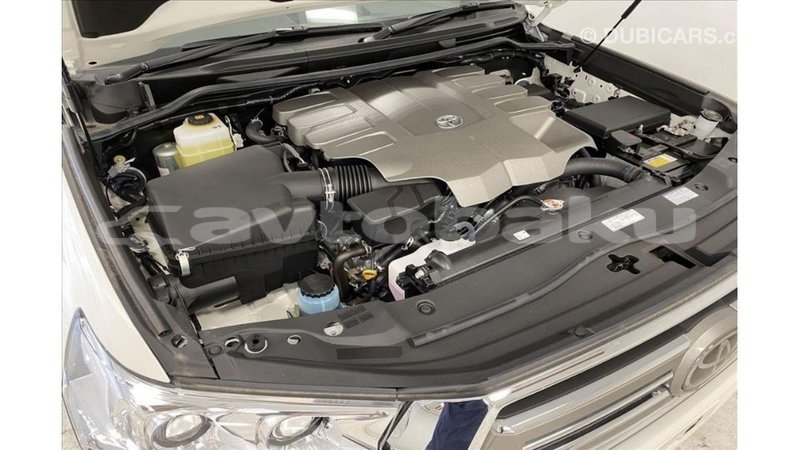 Big with watermark toyota land cruiser abseron import dubai 3181