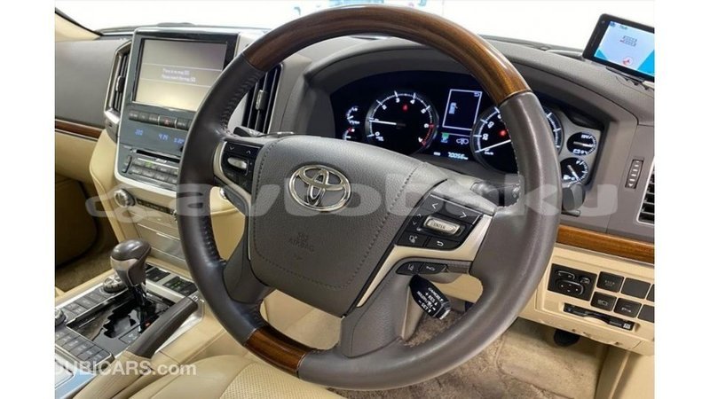Big with watermark toyota land cruiser abseron import dubai 3184