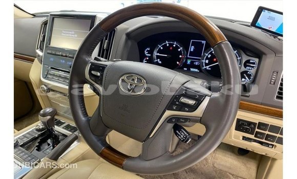 Buy Import Toyota Land Cruiser White Car in Import - Dubai in Abseron Buy Import Toyota Land Cruiser White Car in Import - Dubai in Abseron