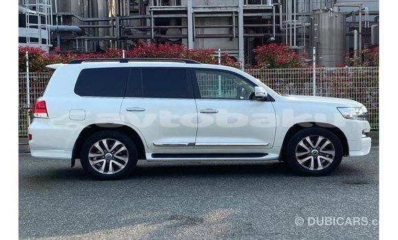 Buy Import Toyota Land Cruiser White Car in Import - Dubai in Abseron Buy Import Toyota Land Cruiser White Car in Import - Dubai in Abseron