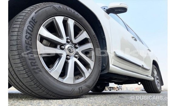 Buy Import Toyota Land Cruiser White Car in Import - Dubai in Abseron Buy Import Toyota Land Cruiser White Car in Import - Dubai in Abseron