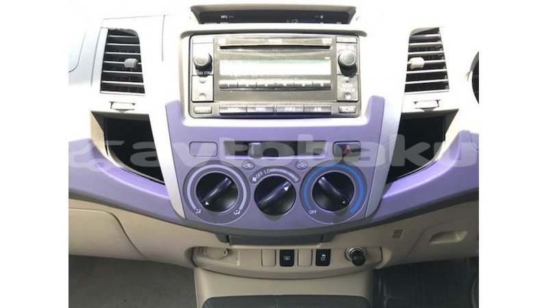 Big with watermark toyota hilux abseron import dubai 3203