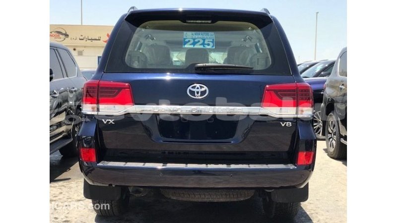Big with watermark toyota land cruiser abseron import dubai 3207