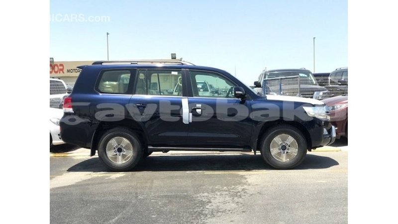 Big with watermark toyota land cruiser abseron import dubai 3207