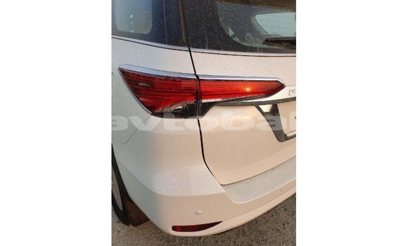 Buy Import Toyota Fortuner White Car in Import - Dubai in Abseron Buy Import Toyota Fortuner White Car in Import - Dubai in Abseron