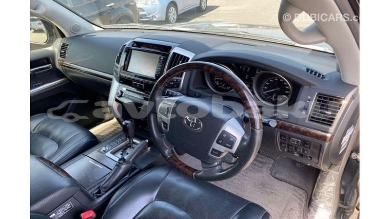 Big with watermark toyota land cruiser abseron import dubai 3230