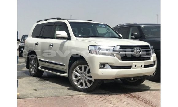 Buy Import Toyota Land Cruiser White Car in Import - Dubai in Abseron Buy Import Toyota Land Cruiser White Car in Import - Dubai in Abseron