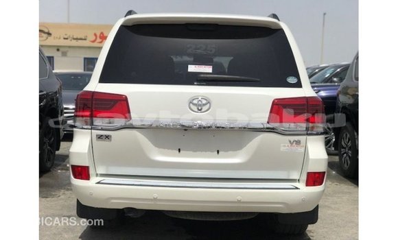 Buy Import Toyota Land Cruiser White Car in Import - Dubai in Abseron Buy Import Toyota Land Cruiser White Car in Import - Dubai in Abseron