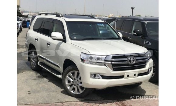 Buy Import Toyota Land Cruiser White Car in Import - Dubai in Abseron Buy Import Toyota Land Cruiser White Car in Import - Dubai in Abseron