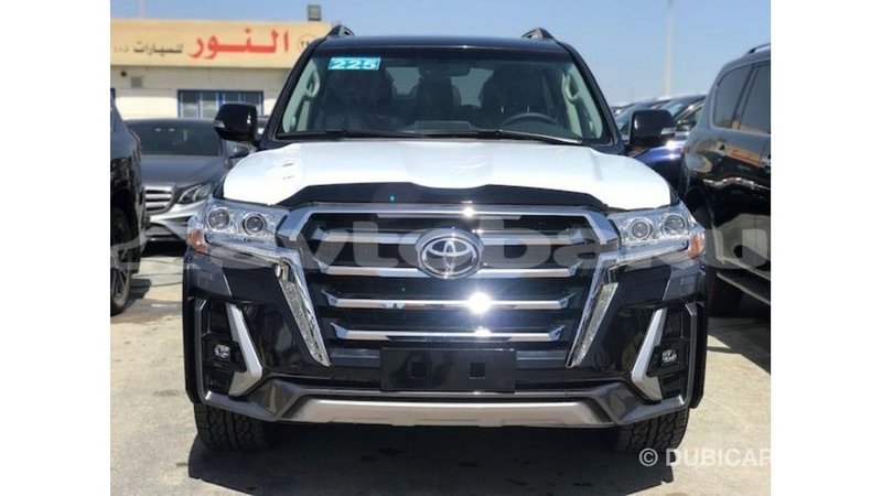 Big with watermark toyota land cruiser abseron import dubai 3238