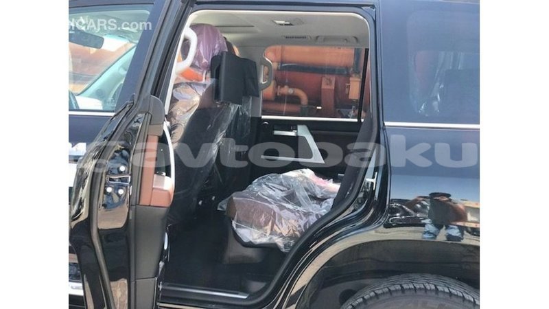 Big with watermark toyota land cruiser abseron import dubai 3238