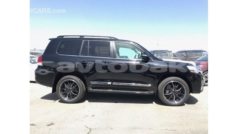 Big with watermark toyota land cruiser abseron import dubai 3238