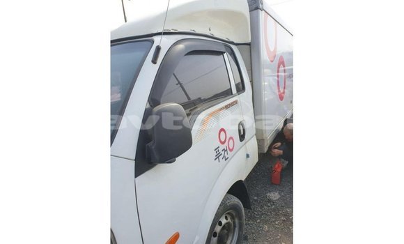 Buy Import Kia Carens White Car in Import - Dubai in Abseron Buy Import Kia Carens White Car in Import - Dubai in Abseron