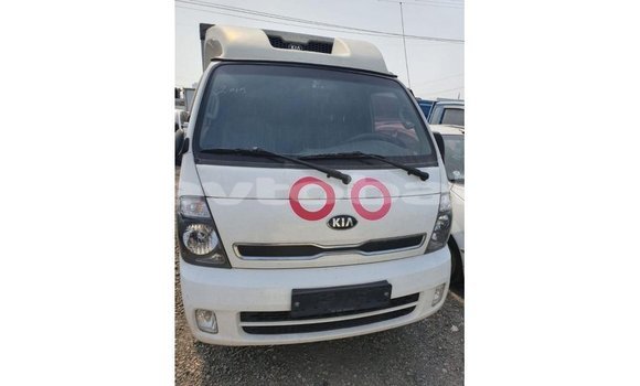 Buy Import Kia Carens White Car in Import - Dubai in Abseron Buy Import Kia Carens White Car in Import - Dubai in Abseron