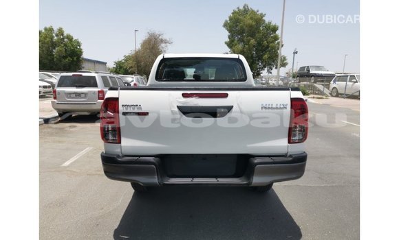 Buy Import Toyota Hilux White Car in Import - Dubai in Abseron Buy Import Toyota Hilux White Car in Import - Dubai in Abseron