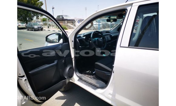 Buy Import Toyota Hilux White Car in Import - Dubai in Abseron Buy Import Toyota Hilux White Car in Import - Dubai in Abseron