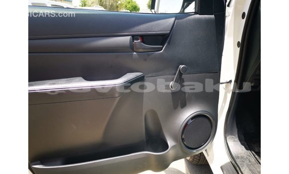 Buy Import Toyota Hilux White Car in Import - Dubai in Abseron Buy Import Toyota Hilux White Car in Import - Dubai in Abseron