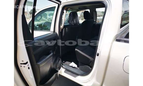 Buy Import Toyota Hilux White Car in Import - Dubai in Abseron Buy Import Toyota Hilux White Car in Import - Dubai in Abseron