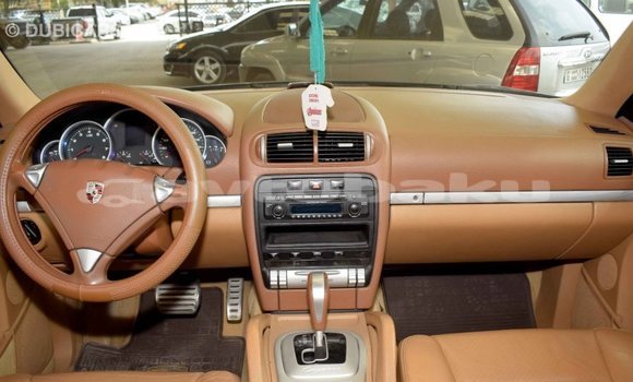 Buy Import Porsche Cayenne Green Car in Import - Dubai in Abseron Buy Import Porsche Cayenne Green Car in Import - Dubai in Abseron