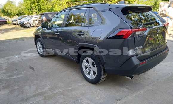 Buy Used Toyota RAV4 Brown Car in Amircan in Saki Buy Used Toyota RAV4 Brown Car in Amircan in Saki