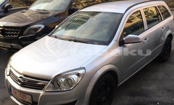 Buy Used Opel Astra Silver Car in Agcabadi in Mil-Qarabax Buy Used Opel Astra Silver Car in Agcabadi in Mil-Qarabax