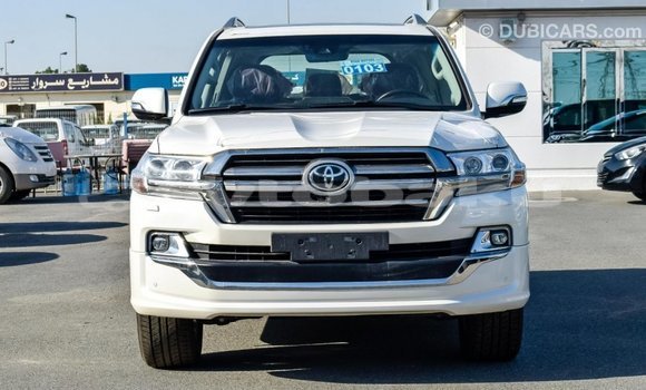 Buy Import Toyota Land Cruiser White Car in Import - Dubai in Abseron Buy Import Toyota Land Cruiser White Car in Import - Dubai in Abseron