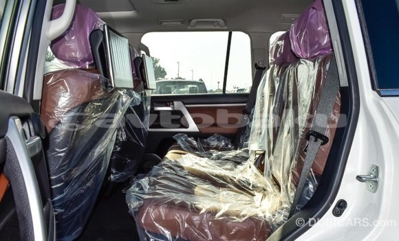 Buy Import Toyota Land Cruiser White Car in Import - Dubai in Abseron Buy Import Toyota Land Cruiser White Car in Import - Dubai in Abseron