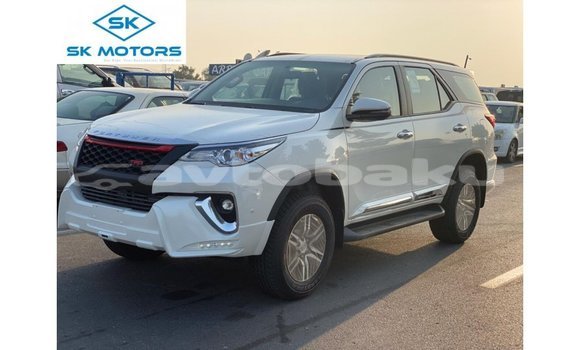 Buy Import Toyota Fortuner White Car in Import - Dubai in Abseron