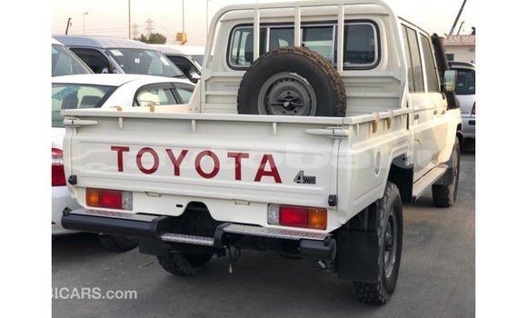 Buy Import Toyota Land Cruiser White Car in Import - Dubai in Abseron Buy Import Toyota Land Cruiser White Car in Import - Dubai in Abseron