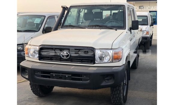 Buy Import Toyota Land Cruiser White Car in Import - Dubai in Abseron Buy Import Toyota Land Cruiser White Car in Import - Dubai in Abseron