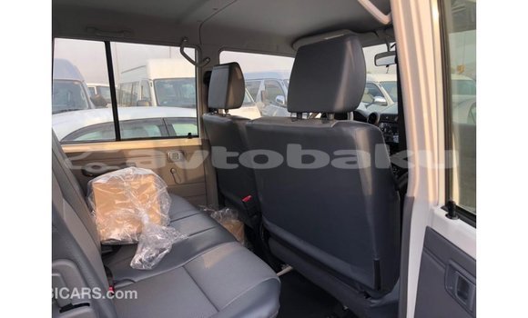 Buy Import Toyota Land Cruiser White Car in Import - Dubai in Abseron Buy Import Toyota Land Cruiser White Car in Import - Dubai in Abseron