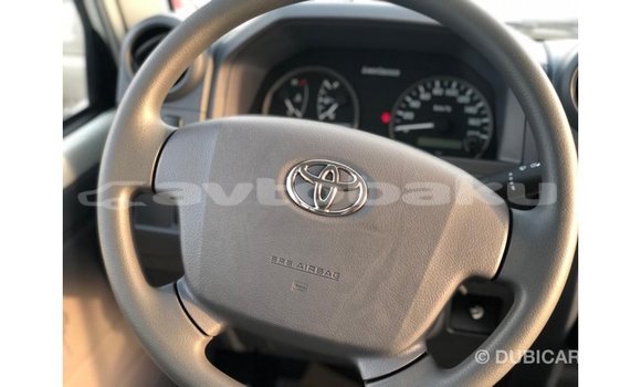 Buy Import Toyota Land Cruiser White Car in Import - Dubai in Abseron Buy Import Toyota Land Cruiser White Car in Import - Dubai in Abseron