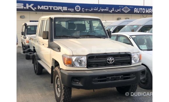 Buy Import Toyota Land Cruiser White Car in Import - Dubai in Abseron Buy Import Toyota Land Cruiser White Car in Import - Dubai in Abseron