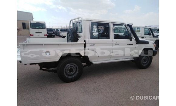 Buy Import Toyota Land Cruiser White Car in Import - Dubai in Abseron Buy Import Toyota Land Cruiser White Car in Import - Dubai in Abseron