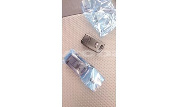 Buy Import Toyota Land Cruiser White Car in Import - Dubai in Abseron Buy Import Toyota Land Cruiser White Car in Import - Dubai in Abseron