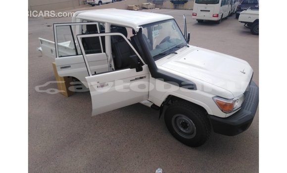 Buy Import Toyota Land Cruiser White Car in Import - Dubai in Abseron Buy Import Toyota Land Cruiser White Car in Import - Dubai in Abseron