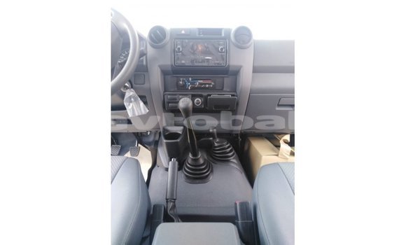 Buy Import Toyota Land Cruiser White Car in Import - Dubai in Abseron Buy Import Toyota Land Cruiser White Car in Import - Dubai in Abseron