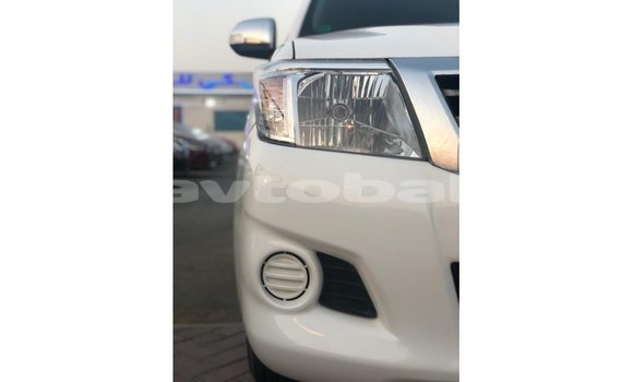 Buy Import Toyota Hilux White Car in Import - Dubai in Abseron Buy Import Toyota Hilux White Car in Import - Dubai in Abseron