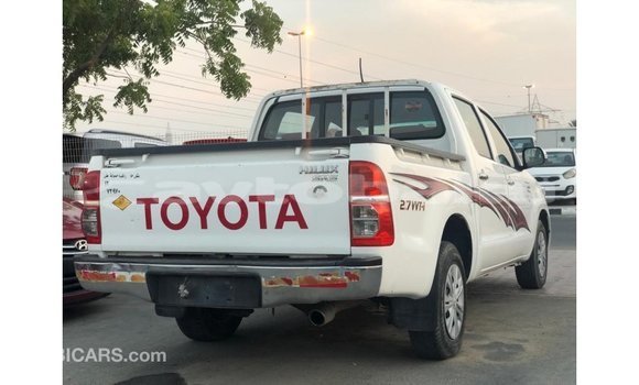 Buy Import Toyota Hilux White Car in Import - Dubai in Abseron Buy Import Toyota Hilux White Car in Import - Dubai in Abseron