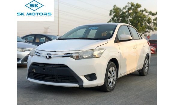 Buy Import Toyota Yaris White Car in Import - Dubai in Abseron