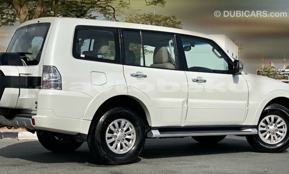 Buy Import Mitsubishi Pajero White Car in Import - Dubai in Abseron Buy Import Mitsubishi Pajero White Car in Import - Dubai in Abseron