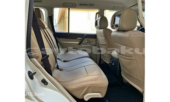 Buy Import Mitsubishi Pajero White Car in Import - Dubai in Abseron Buy Import Mitsubishi Pajero White Car in Import - Dubai in Abseron