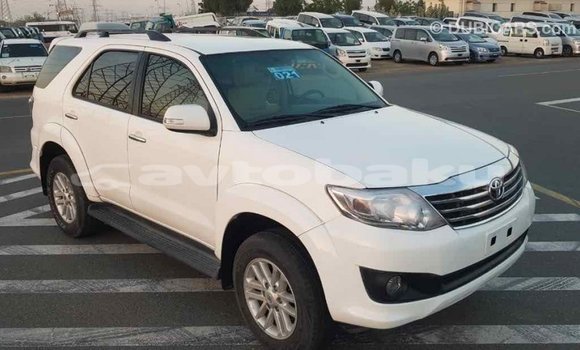 Buy Import Toyota Fortuner White Car in Import - Dubai in Abseron Buy Import Toyota Fortuner White Car in Import - Dubai in Abseron