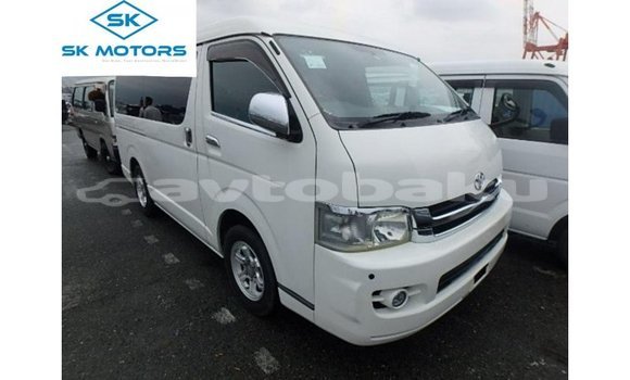 Buy Import Toyota Regius White Car in Import - Dubai in Abseron Buy Import Toyota Regius White Car in Import - Dubai in Abseron