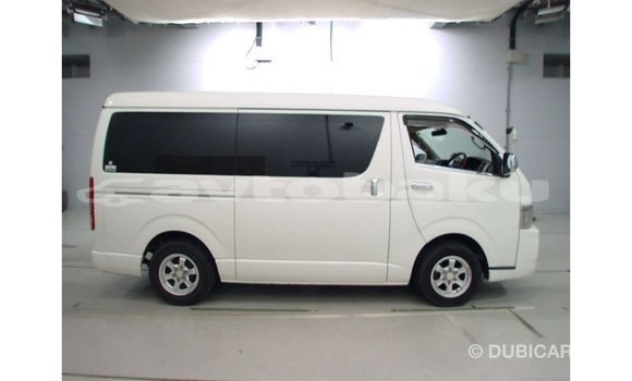 Buy Import Toyota Regius White Car in Import - Dubai in Abseron Buy Import Toyota Regius White Car in Import - Dubai in Abseron