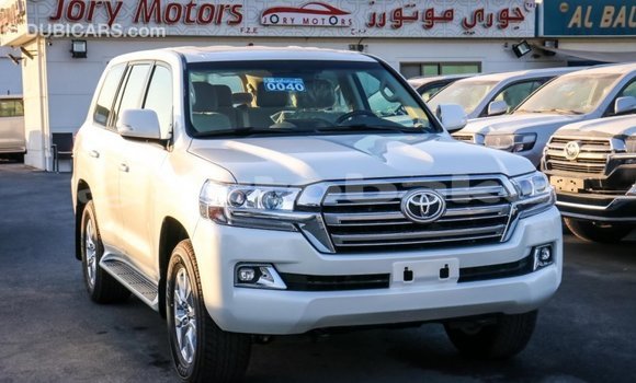 Buy Import Toyota Land Cruiser White Car in Import - Dubai in Abseron Buy Import Toyota Land Cruiser White Car in Import - Dubai in Abseron