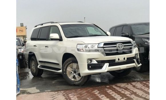 Buy Import Toyota Land Cruiser White Car in Import - Dubai in Abseron