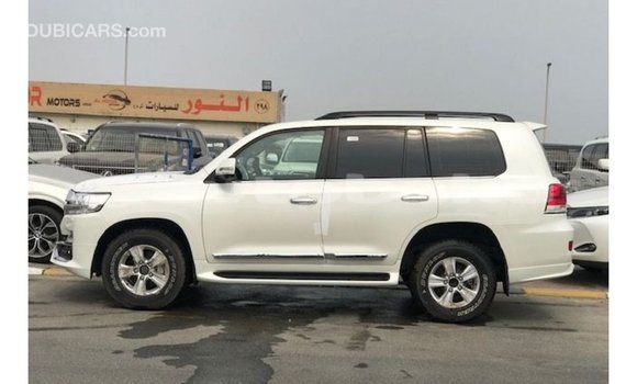 Buy Import Toyota Land Cruiser White Car in Import - Dubai in Abseron Buy Import Toyota Land Cruiser White Car in Import - Dubai in Abseron